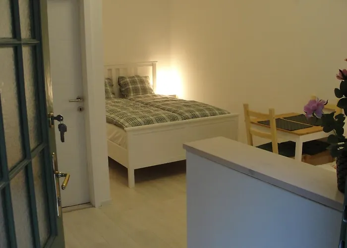 Studio Apartment - Green Door