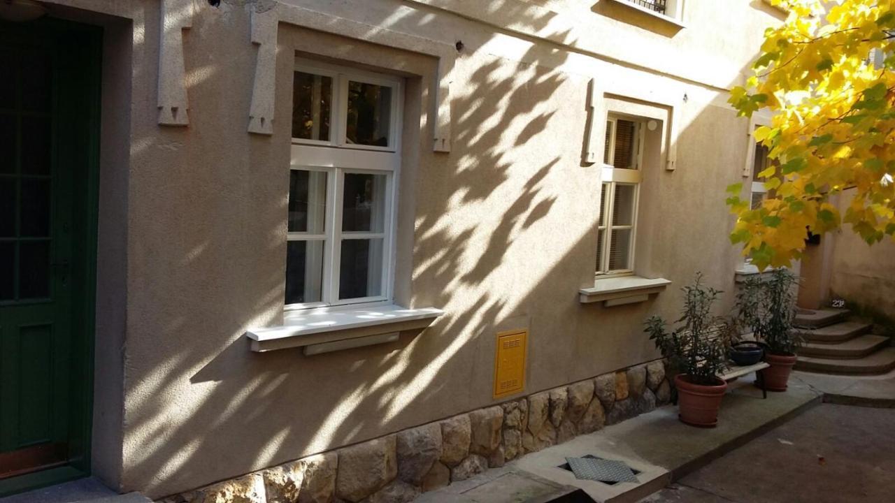Apartma - Door Zagreb